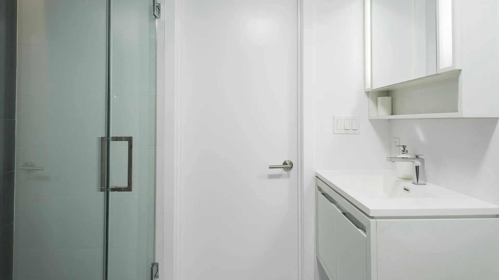 Airy 1Br In Downtown Mtl By Sonder Apartment Montreal